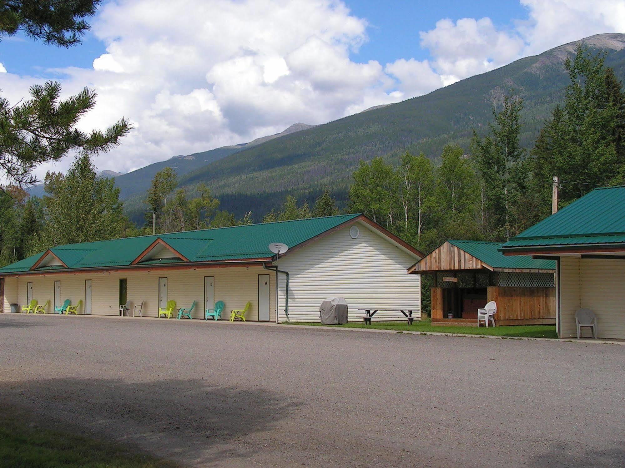 Bell Mountain Motel Mcbride Exterior foto